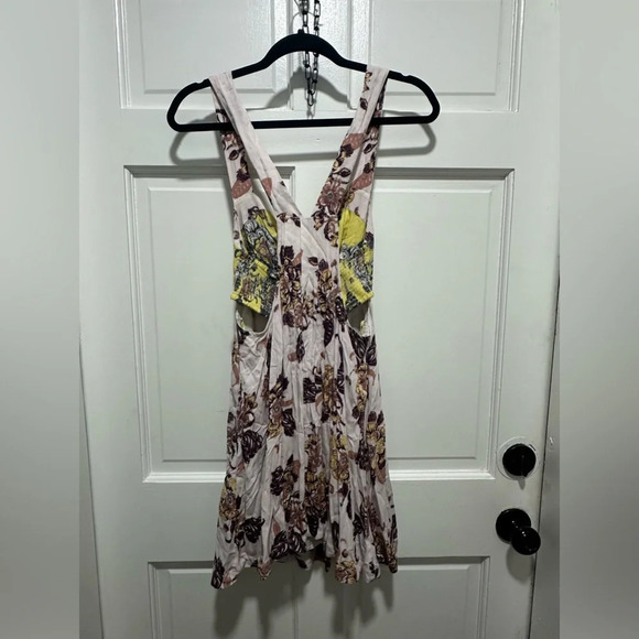 FREE PEOPLE Baby It’s You Floral Bandeau mini dress NWOT size XS - Picture 5 of 7